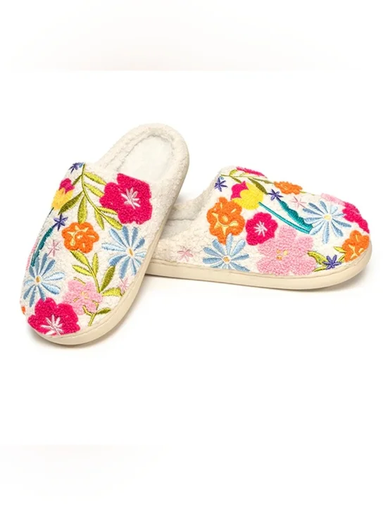 Living Royal Floral Bloom Slippers - M/L - Picture 2 of 9